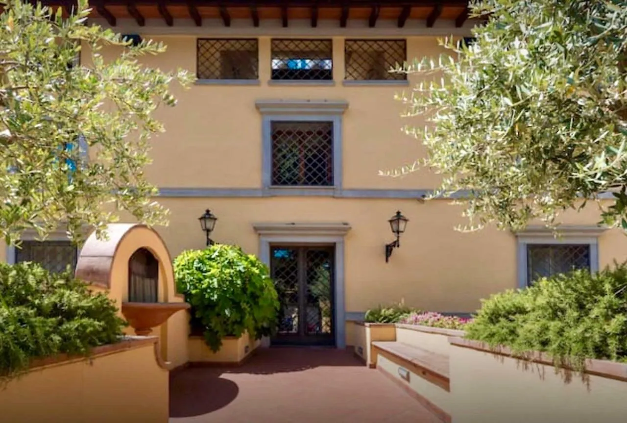 Tessitori Palace - Luxury Appartment Center Florence 0*,  Italy