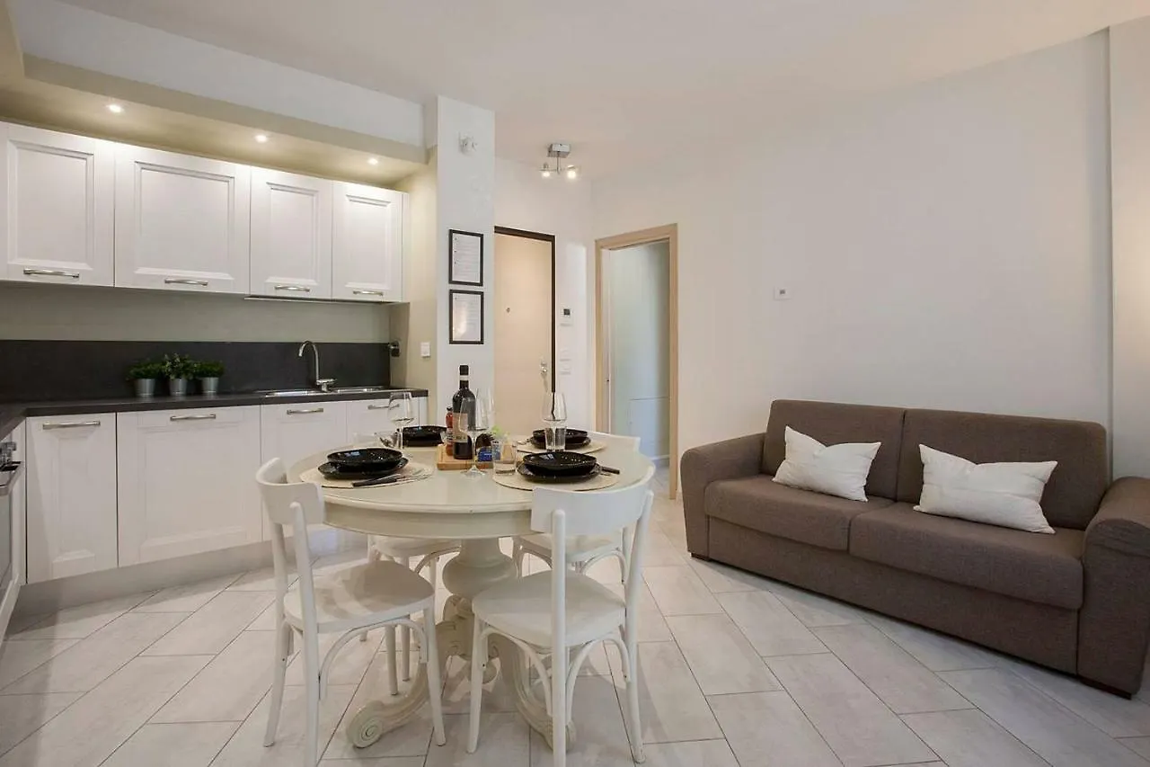 Tessitori Palace - Luxury Appartment Center Florence 0*,